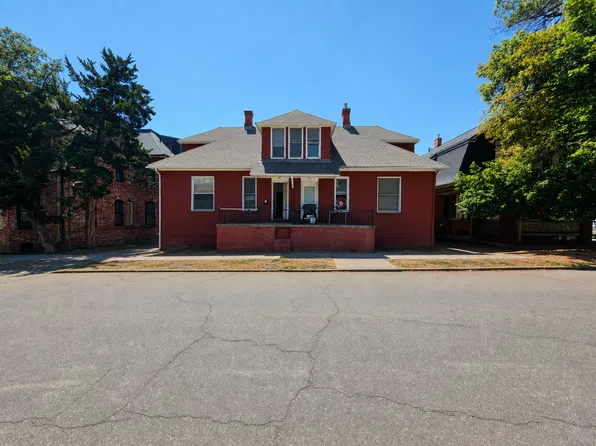 1026-1028 Pine