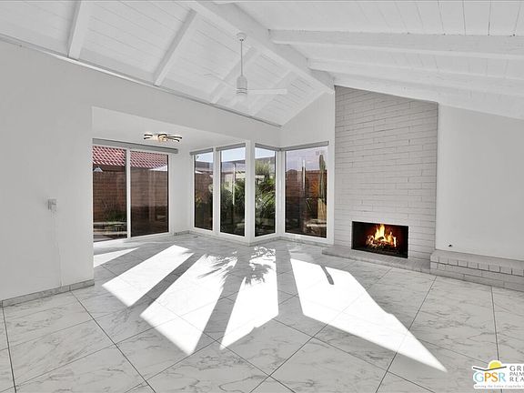 2nd image of 2490 Miramonte Cir #B