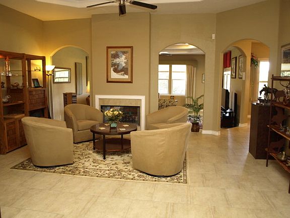 4th image of 221 Lipizzan Ln