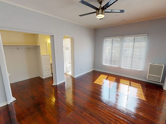 4th image of 1828 Santa Ynez St #106