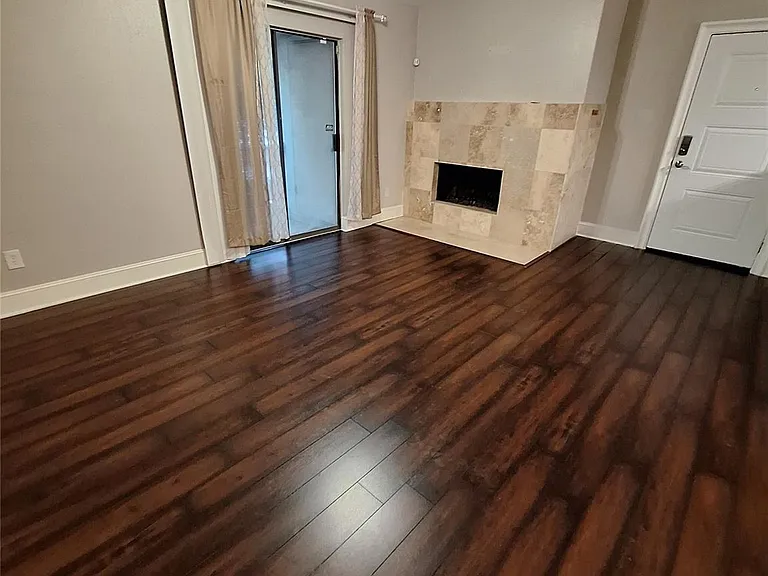 2425 Augusta Dr #4 — Photo 20