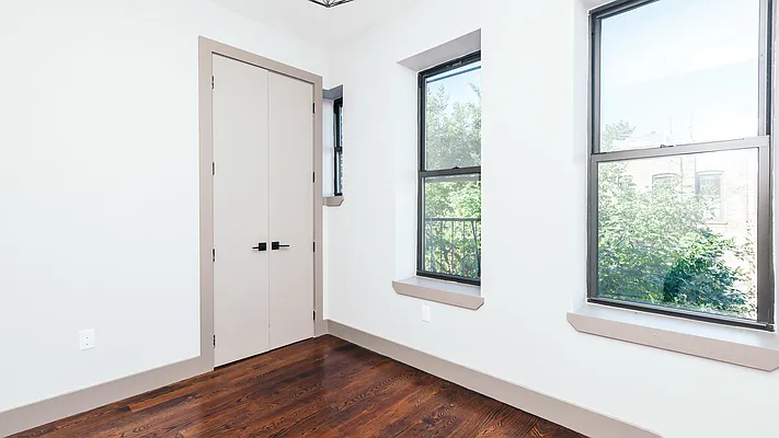 Rented by Isaac Silberstein, LREB | media 9