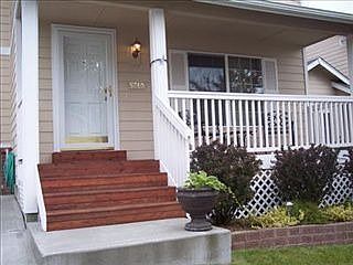 2nd image of 5740 Gateway Ln NE