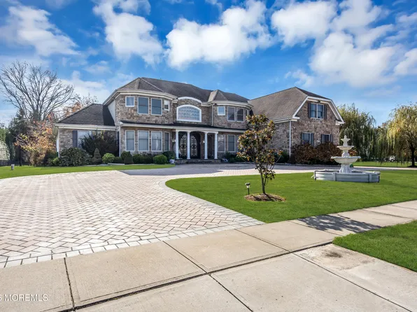 185 Dayna Court, Toms River, NJ 08753