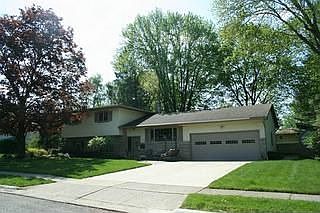 2nd image of 173 Melbourne Pl