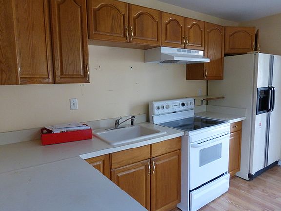 3rd image of 5302 W Argyle St