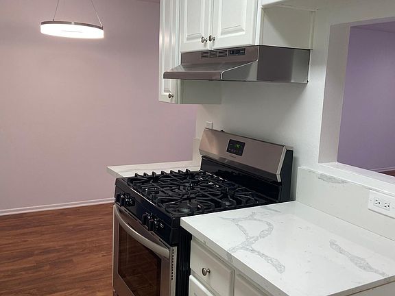 3rd image of 6750 Glade Ave