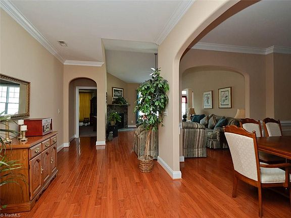 3rd image of 145 Laurel Cliffs Dr #C