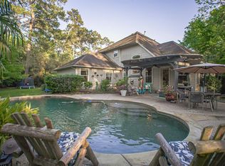 166 N Hawthorne Hollow Cir, Conroe, TX 77384