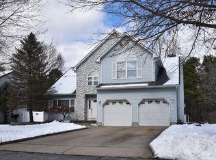 10 Chris Ann Ct, Old Bridge, NJ 08857