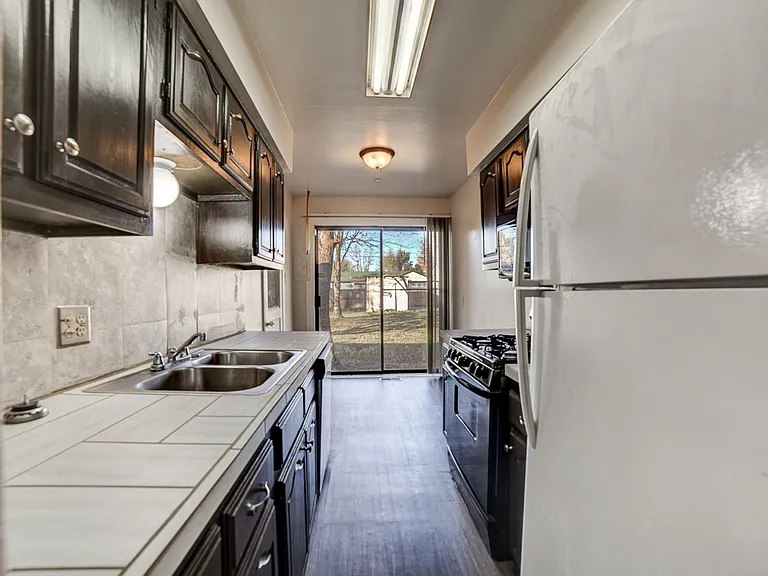 6703 E Queen St — Photo 16
