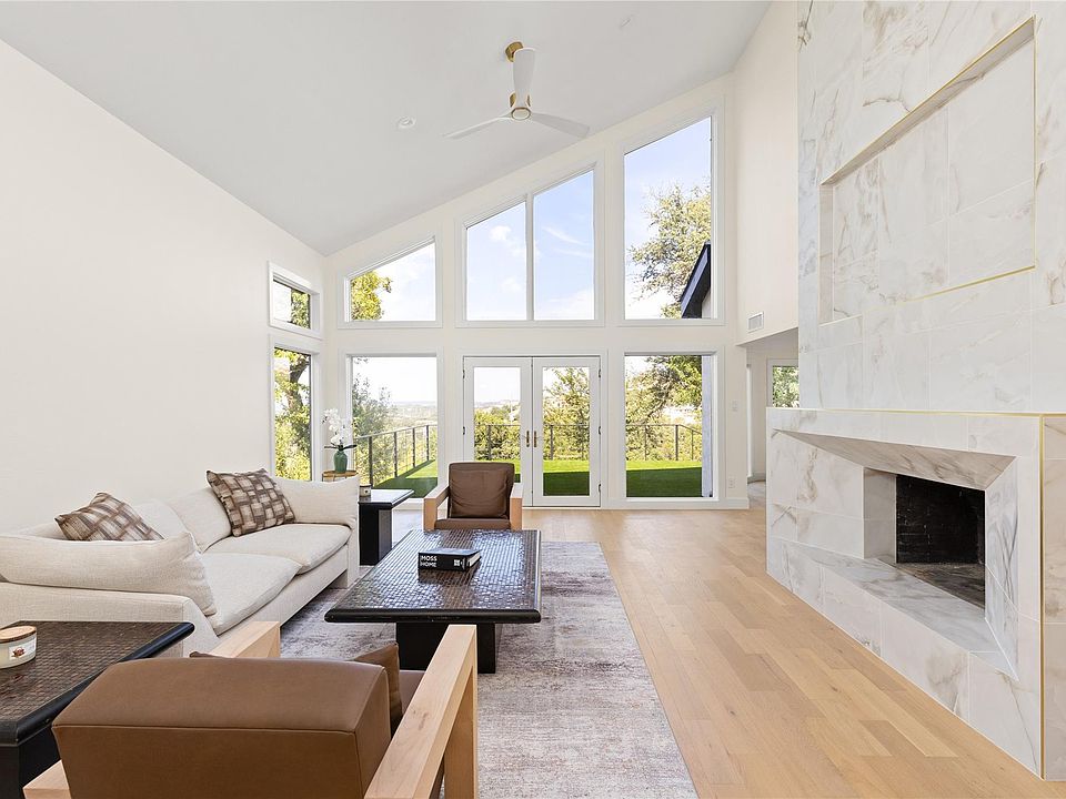 1st image of 310 Golf Crest Ln