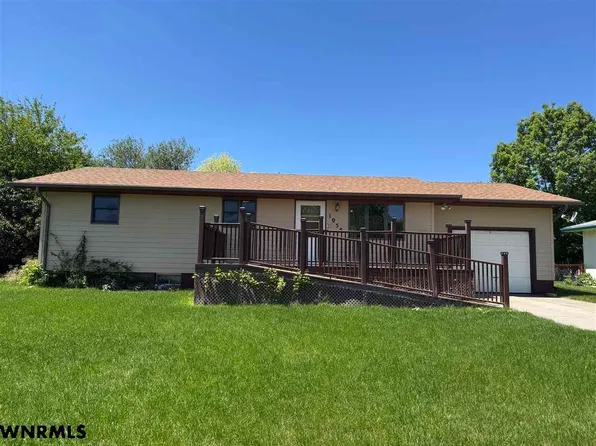 1055 11th St, Gering, NE 69341
