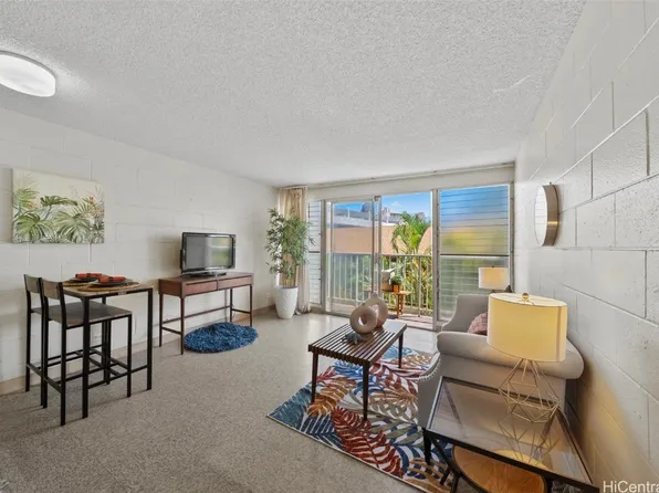 1715 Fern St APT 303, Honolulu, HI 96826