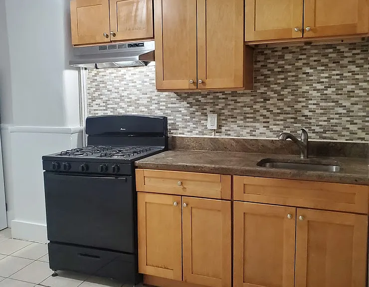182 Walnut Ave #2 — Photo 1