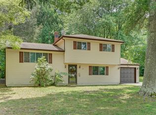 137 Apple Blossom Ln, Middletown, NJ 07748