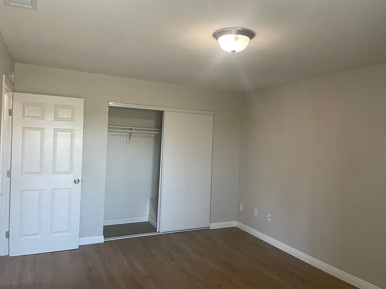 862-892 W Mines Ave — Photo 11