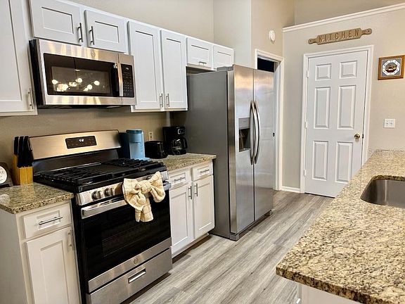 5th image of 131 SONJA CIRCLE