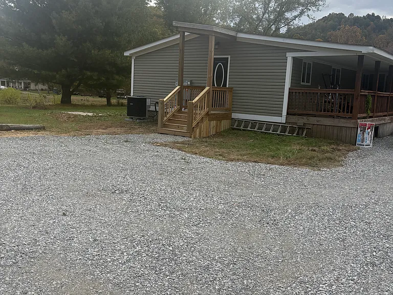 1735 Sulphur Lick Rd — Photo 4