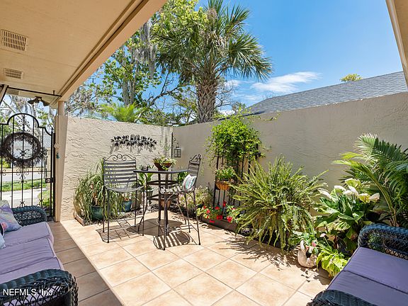 2nd image of 204 GERADO Street #3