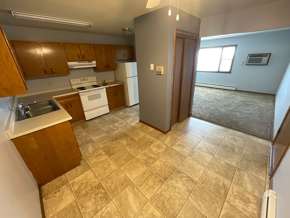 1st image of 221 5th St S #6