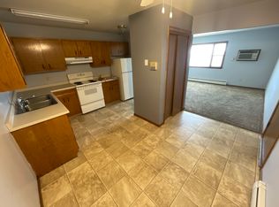 221 5th St S #6, Moorhead, MN 56560