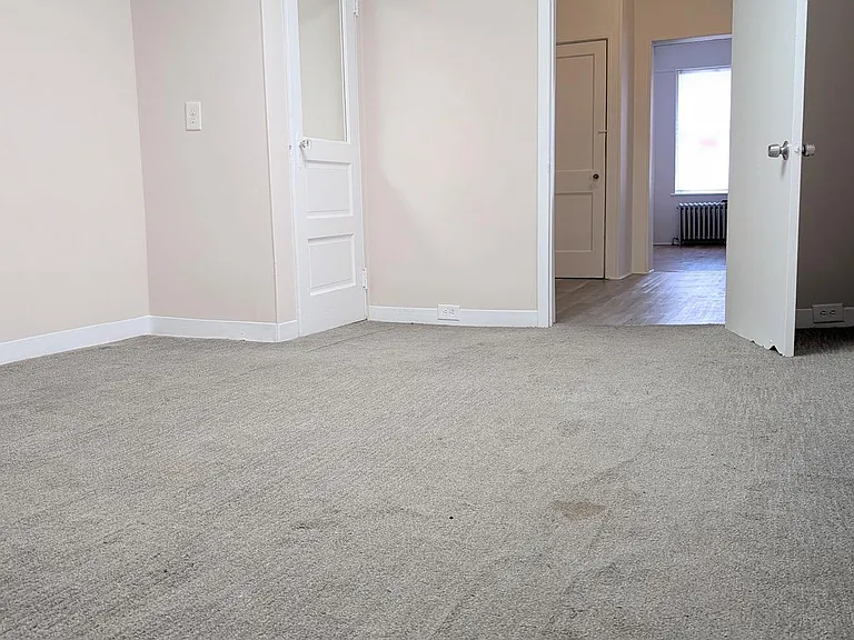 509 Snyder Ave — Photo 8