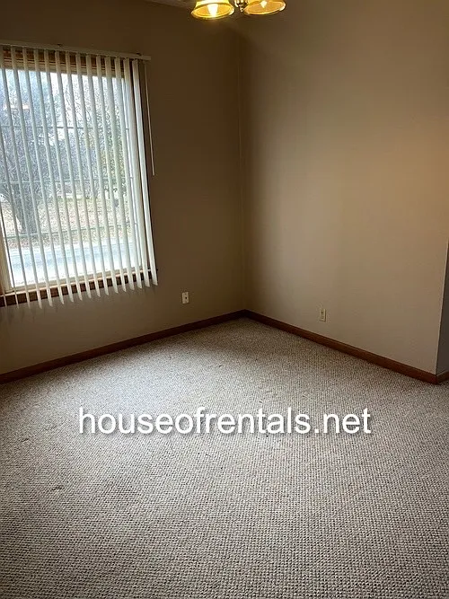417 W. Grand - 1 — Photo 3