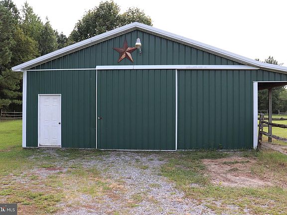 5th image of 16786 Redden Rd