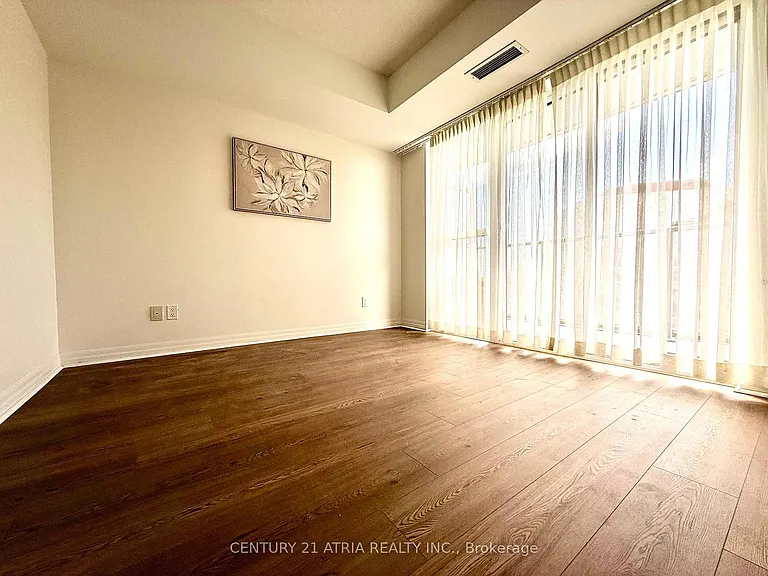 275 Yorkland Rd #303 — Photo 11