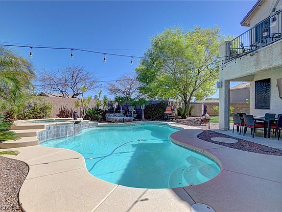 2nd image of 9404 Eagle River Ct