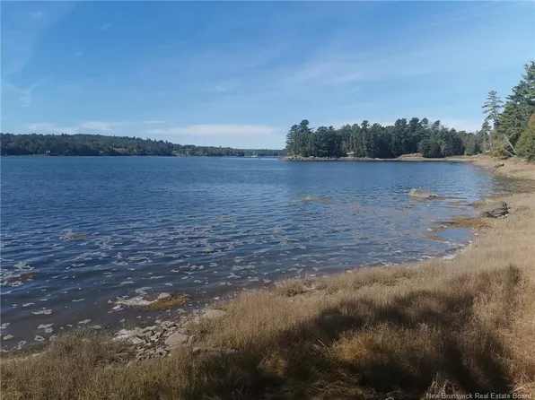 32 Moran Ln, Dufferin, NB E3L 3R4