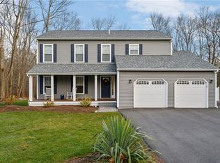 12 Royal Ct, Cumberland, RI 02864