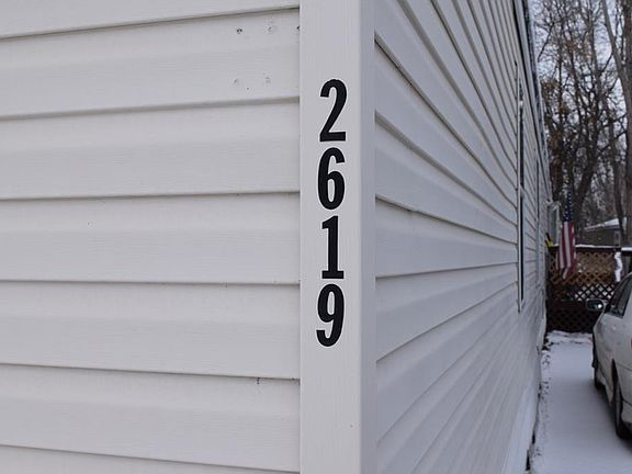 2nd image of 2619 Rockwood St
