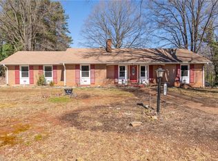 307 Hilltop Dr, Lexington, NC 27292
