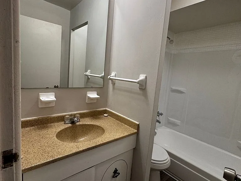 2990 Santiago Dr — Photo 22