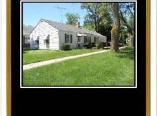 729 May St, Elgin, IL 60120