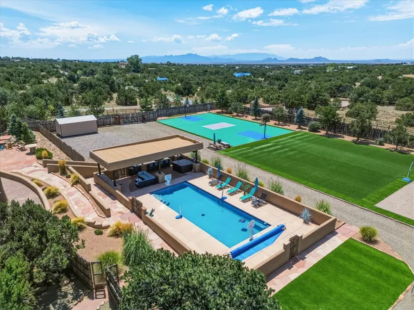 152A Arroyo Hondo Rd #A, Santa Fe, NM 87508