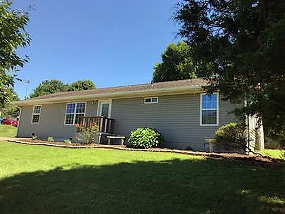 1st image of 1006 Shamrock Dr