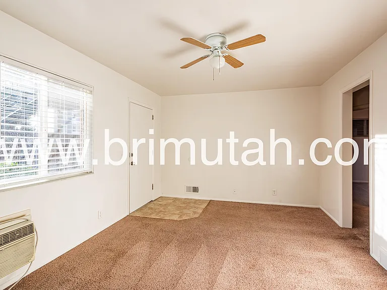 2241 E. Laney Ave. - E — Photo 4