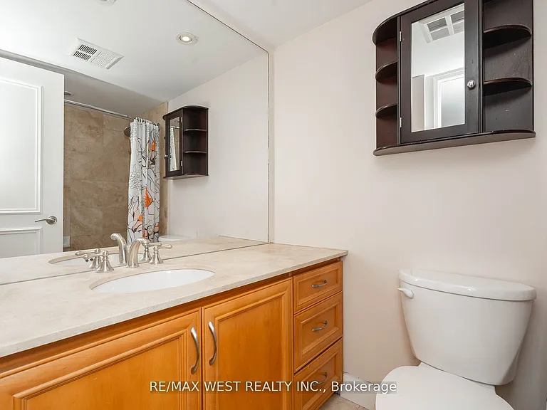 2737 Keele St #817 — Photo 22