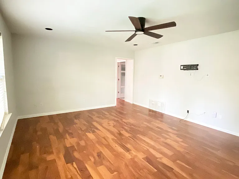 10905 Wintergreen Hl — Photo 18