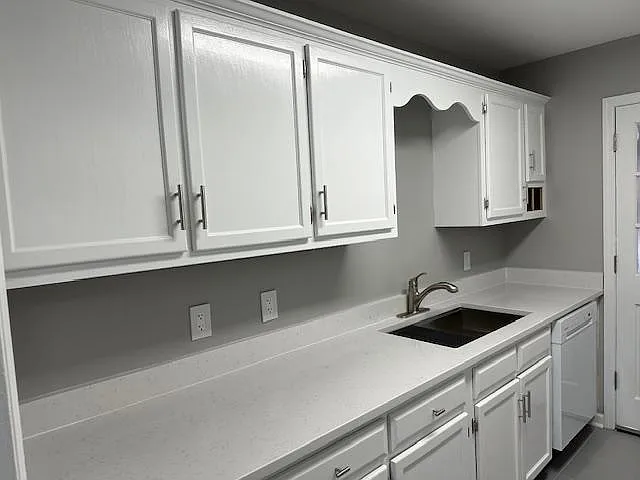 1317 Brockton Dr — Photo 3