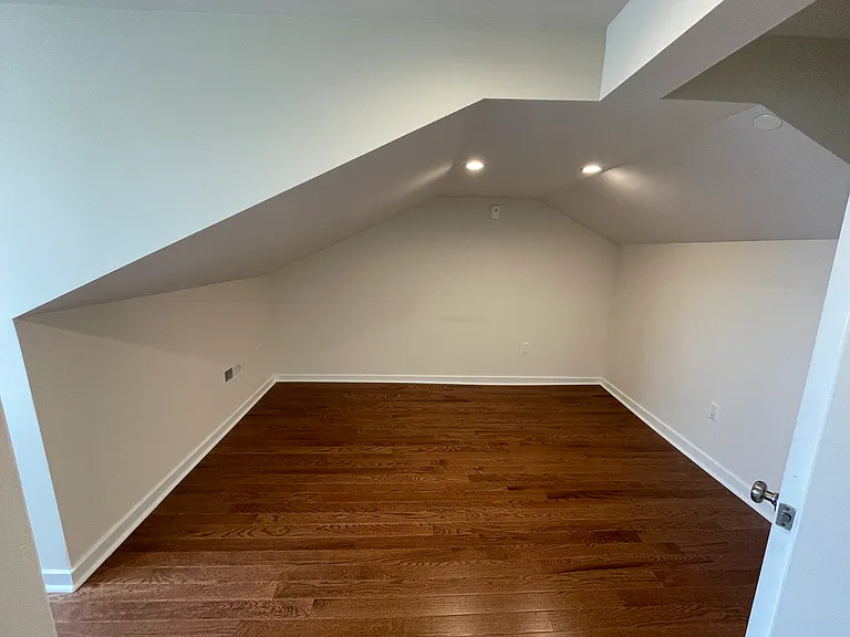 507 S 9th St #302 — Photo 11