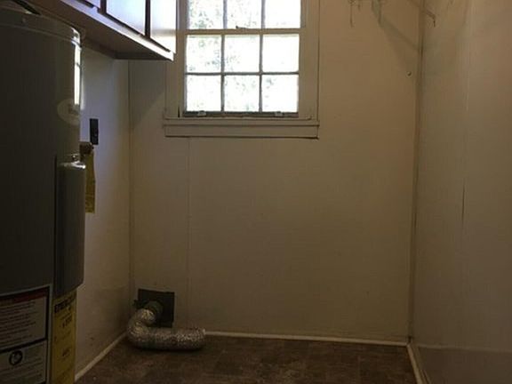 5th image of 117 Pearce Dr