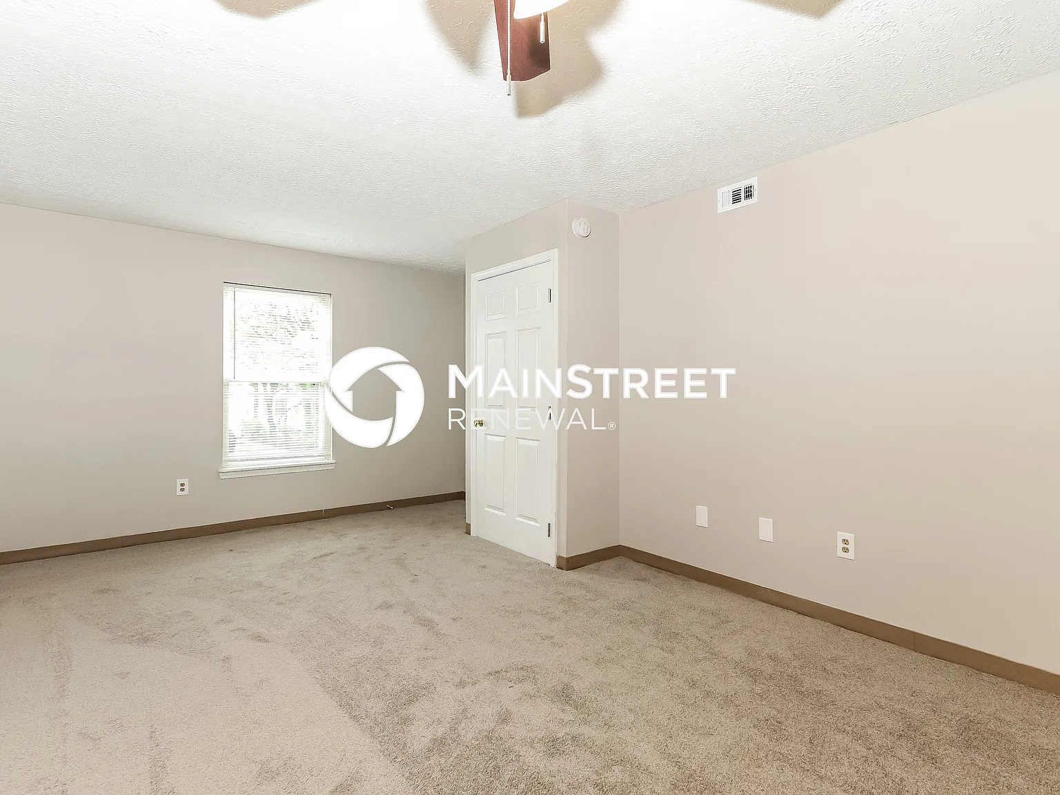 2913 Dumesnil, Apt #3 — Photo 4