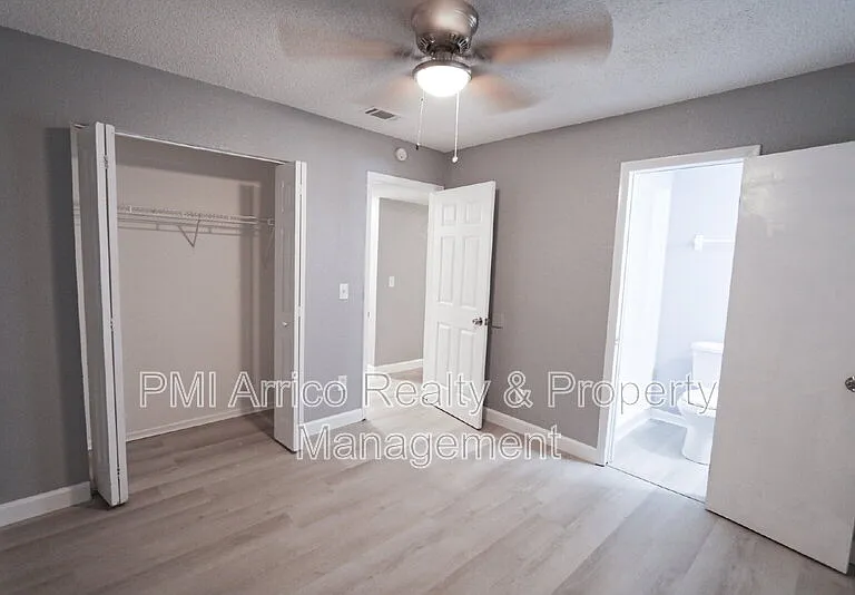 1810 E 143rd Ave #2 — Photo 8