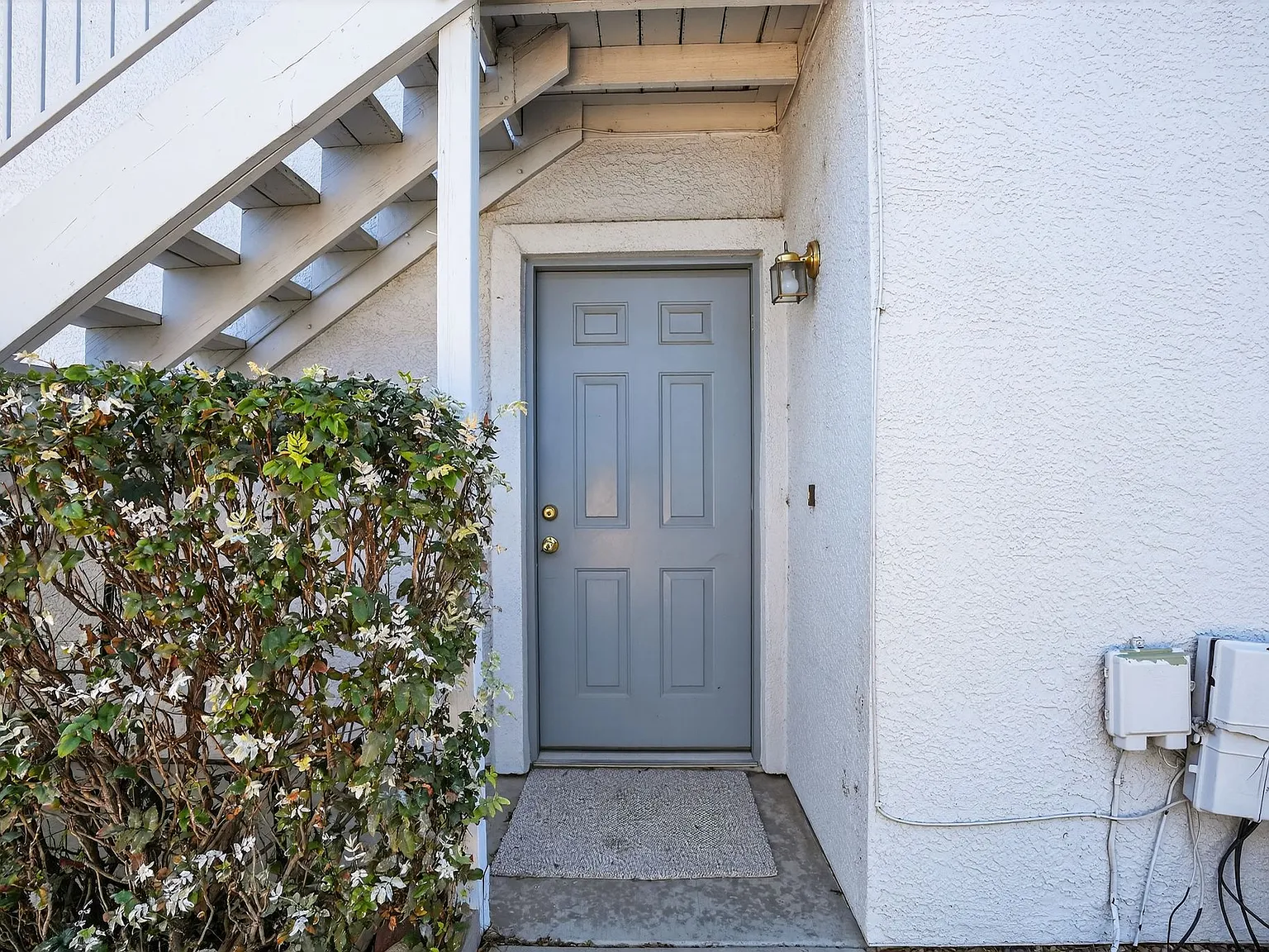 2 bed, 865 sqft, $1,290 — Photo 2