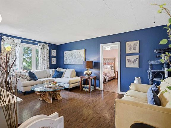 5th image of 4606 S 35th Ave