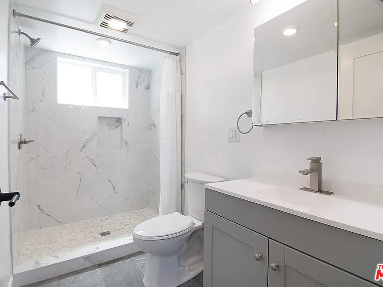 1411 N Tremont St #2 — Photo 15